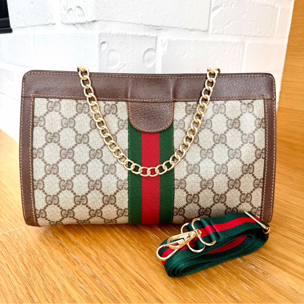 Gucci Authentic Vintage Monogram Sherry Line Clutch / Shoulder Bag